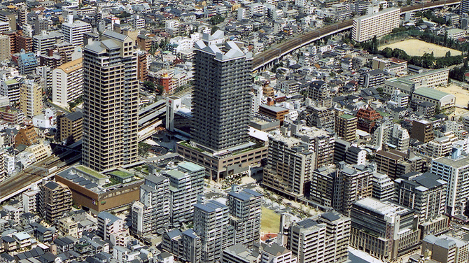 ウェルブ六甲道（六甲道駅南震災復興再開発事業）